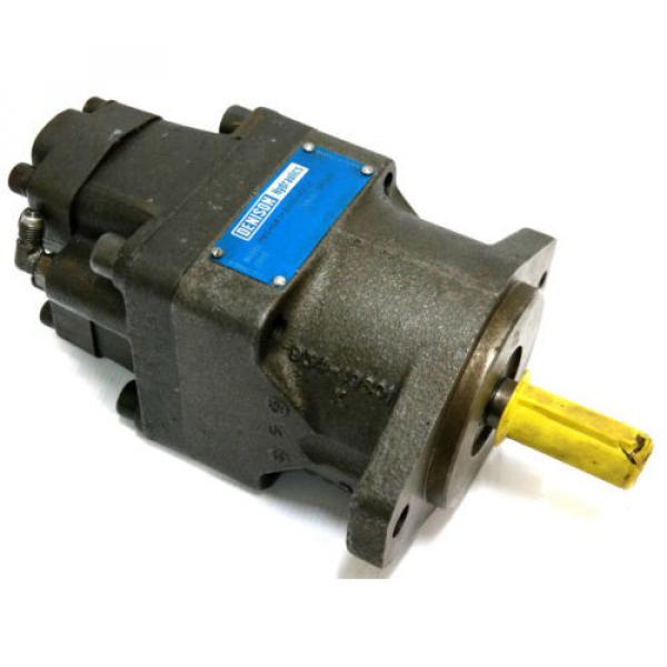 DENISON Algeria  HYDRAULICS M4C-043-1N00-A102 M4 HYDRAULIC VANE MOTOR M4C0431N00A102 #1 image