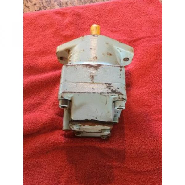 Hagglunds Kyrgyzstan  Denison M4 Series Hydraulic Vane Motor M4C-031-1N00-A102 #1 image