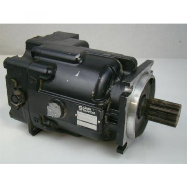 SAUER Equatorial Guinea  DANFOSS AXIAL PISTON HYDRAULIC MOTOR 1.72 SHAFT 90M100NC0N8N0F1 #1 image