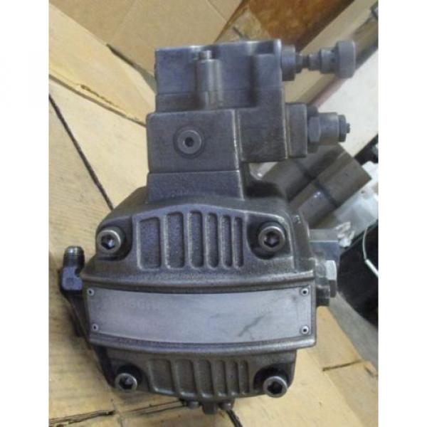 BOSCH-VPV-VANE-PUMP-3000psi-Used Egypt  w/Lovejoy L-100  - 1.375 #1 image